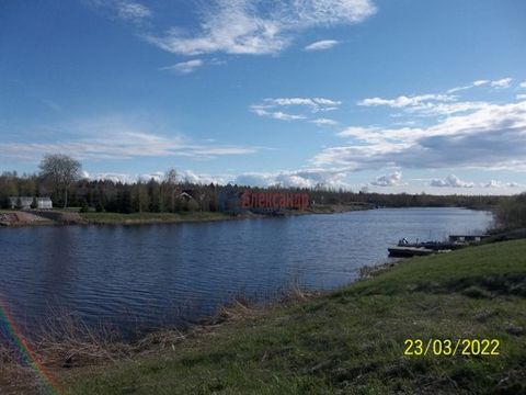 Located in Вороново.