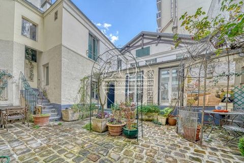 FOR SALE PARIS 14TH - MOUTON DUVERNET - TOWNHOUSE - Located in the bucolic district of Mouton Duvernet, in the backyard of a charming condominium from 1854, we offer you this rare and delightful townhouse in R+4 'like a country air' with a surface ar...