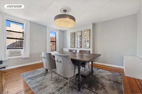 Welcome to 523 Clinton Street, Carroll Gardens! This charming 3-unit brick townhome with full garden basement is located in one of Brooklyn's most beautiful and sought after neighborhoods. The beautifully maintained property features three separate u...