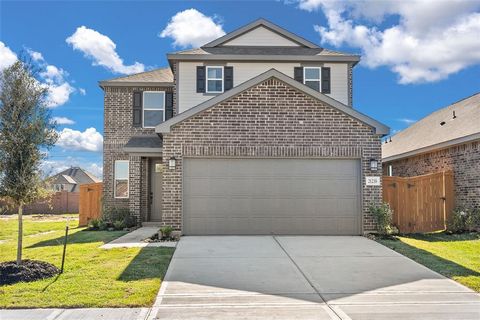 KB HOME NEW CONSTRUCTION - Welcome home to 21235 Gulf Front Drive located in Marvida and zoned to Cypress-Fairbanks ISD! This floor plan features 3 bedrooms, 2 full baths, 1 half, 2-car garage and a brick privacy wall with NO BACK NEIGHBORS. Addition...