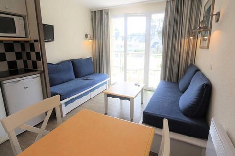 Ideale ligging op 50 meter van het strand van Cap Coz, waar u uw vakantie kunt doorbrengen met een appartement voor 4 personen. Situé au 1er etage sans ascenseur, u heeft een mooi uitzicht op de zee en het zwembad. Aan de boulevards op het prachtige ...