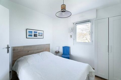 A 1 km de la Plage de Légenèse, de la Thalassothérapie et du bourg de Carnac, splendide appartement 3 pièces duplex (env. 57m²) pour 4 personnes, situé dans un ensemble résidentiel calme avec piscine collective chauffée et ouverte de mi-juin à mi-sep...