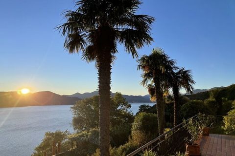 Het droomvakantieappartement Casa Stefanie ligt in Cannobio Carmine en heeft een rustige en zonnige panoramische ligging.