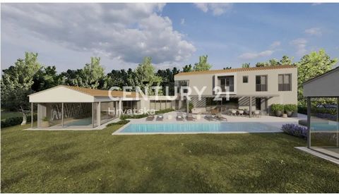 MOTOVUN, DESIGNER-VILLA MIT MEERBLICK, INNEN- UND AUSSENPOOL In einem kleinen Dorf auf einem Hügel in der Nähe von Motovun verkaufen wir eine im Bau befindliche Villa mit einer Wohnfläche von 243 m2 mit einem schönen Blick auf die Natur und das Meer ...