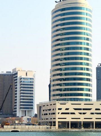 Découvrez un bureau exceptionnel situé dans les prestigieuses XL Towers à Business Bay, un centre d'affaires dynamique au cœur de Dubaï. Ce bien offre un cadre de travail moderne et raffiné, idéal pour les entreprises à la recherche d'un emplacement ...