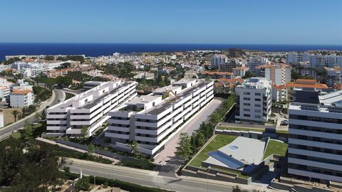 This luxurious 3-bedroom apartment, offers an exceptional living experience in a privileged location. Situated just a 10-minute walk from the historic city centre and a 10-minute walk from the beautiful Dona Ana beach, it combines modern elegance wit...