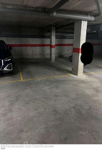 Great closed garage space in Los Nidos, Torremolinos with ample capacity for car and motorcycle behind, approximately 23 meters, just 100 meters from the beach and in a gated community. Better come and see it and buy it!!!. Community 15€ and Ibi appr...