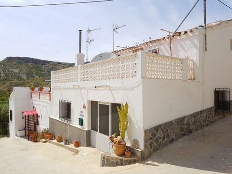 This is a beautiful semi-detached (left-hand side) traditional Spanish house with stunning countryside views situated in the equally quaint village of La Herreria, which is located just a short drive up the motorway from further towns and villages wh...