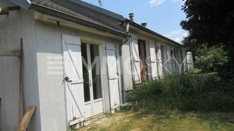 Sektor Chateaurenard Für Liebhaber von ruhigem, einstöckigem Pavillon, derzeit ein zweites Zuhause. Eingang führt zu einem Wohnzimmer, einer offenen Küche, 3 Schlafzimmern, Duschbad, WC. Veranda. Wohnzimmer neben dem Haus, Werkstatt. Eingezäuntes Gru...