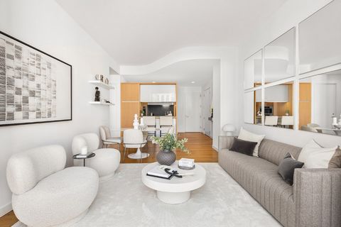 Welcome to the most desirable 2 bedroom 2 bath layout in the stunning Soho Mews Condominium, designed by the acclaimed Gwathmey Siegel architects, in a prime Soho location, with outstanding amenities including an on-site garage, fitness center, full ...