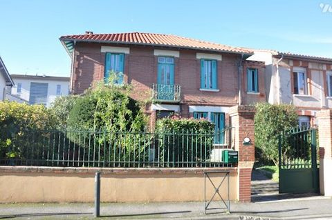 Immobilier.notaires® et l’office notarial Jérôme BESSET vous proposent :Maison de ville / village à vendre - TOULOUSE (31000)- - - - - - - - - - - - - - - - - - - - - -TOULOUSE quartier Patte d'Oie, à 100 mètres du métro et de tous commerces, dans un...