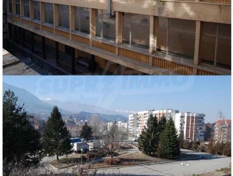 SUPRIMMO agency: ... We present for sale a massive production building with a built-up area of 2453 sq.m and an undeveloped area of 14943 sq.m in Gotse Delchev. The plot has an area of 17,396 sq. m. Industrial buildings and properties for sale in Bul...