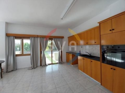 Semi-detached For rent in Germasogeia - Green Area. The Semi-detached is 90 sq.m.. It consists of: 2 bedrooms, 1 bathrooms, 1 kitchens, 1 living rooms and it also has 1 parkings (1 Closed). The property was built in 2000. Its heating is Autonomous wi...