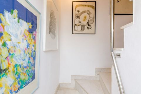 Art House Zanze features two bedroom apartment located just few steps from Stradun, Dubrovnik main street. Located inside the Old town, Art House Zanze offer easy access to numerous sights to visit. WiFi is provided in the property. Check in office a...