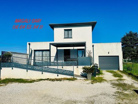 Magali Sari vous propose une très jolie villa contemporaine construction 2018. Située dans le quartier calme de 