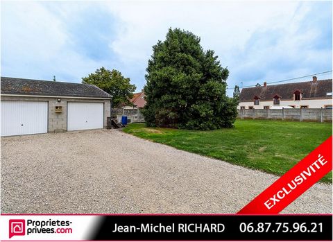 Terrain à bâtir - 500m² - Mur de Sologne - double garage **** Jean-Michel RICHARD vous propose en EXCLUSIVITÉ ce très joli terrain à bâtir en centre bourg de Mur de Sologne. Prix de vente: 33990 euros. ***** Terrain à bâtir avec déjà un double garage...