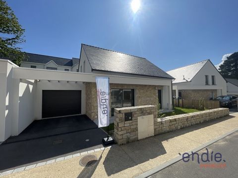 Dieses moderne Haus befindet sich in einer außergewöhnlichen Umgebung in Bénodet und bietet Ihnen einen unvergleichlichen Lebensstil, nur 300 Meter vom Strand entfernt. Mit einer Wohnfläche von ca. 110 m² bietet es optimalen Komfort und besteht aus 4...