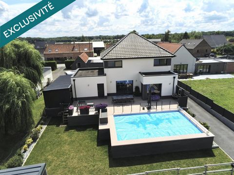 À Vendre – Maison contemporaine, piscine et installations équestres à Coutiches