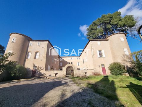 Château Historique à Lézignan-la-Cèbe