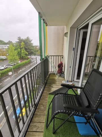 Nantes, T2 lumineux avec balcon et parking