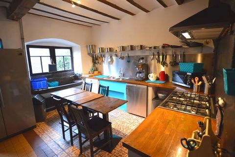 This comfortable 8-bedroom farmhouse can accommodate 20 people and is located in Waimes. Located in a former 18th-century house in a hamlet in Remonval, the area nearby this holiday home is ideal for walking and cycling. The charming village of Waime...