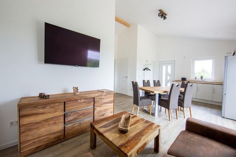 If you are looking for rural peace, want to switch off and want to discover the diverse natural and cultural offerings of the Eifel, then the village of Filz and this pretty holiday apartment is the right place for you. Couples, families, small group...