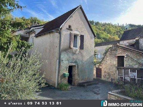 Mandate N°FRP155320 : House approximately 102 m2 including 5 room(s) - 4 bed-rooms - Garden : 50 m2, Sight : Village. Built in 1850 - Equipement annex : Garden, Balcony, Garage, Fireplace, combles, Cellar - chauffage : aerothermie - Class Energy C : ...
