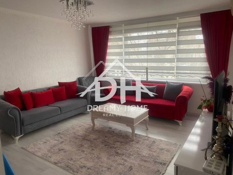 Property number 1522 For sale is a large apartment in the town of Plovdiv. Kardzhali, kv. Revivalists. It consists of a corridor, a living room, a kitchen, two bedrooms, a closet, a bathroom, a toilet and two terraces, one of which is absorbed. The p...