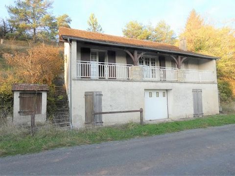 BADEFOLS D'ANS 24390. Price 48,990 euros Agency fees included (including 8.87% including VAT, to be paid by the buyer, i.e. 45,000 euros outside the agency). House of 85m² of living space, composed on the ground floor: an entrance, a bedroom, a separ...