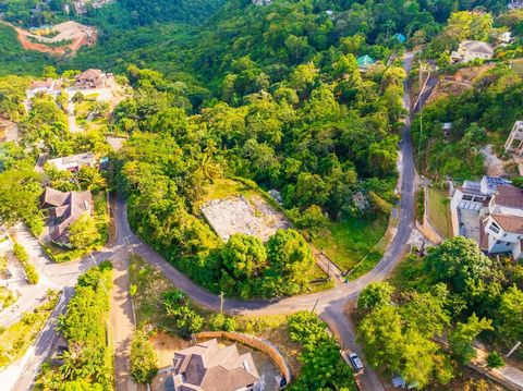 Developers special up in cool and quiet Stony Hill. One acre of land with panoramic views of the surrounding hills and down to the city below. Perfect opportunity for a developer to combine with MLS 75115 to create a truly spectacular community; or t...