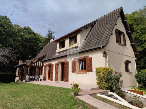 Beautiful Traditional House, near the center of Beaumont Le Roger, in a privileged environment. It includes on the ground floor an entrance, a double living room of 40m2, a kitchen, a bedroom, a bathroom with toilet. Upstairs a landing serving three ...