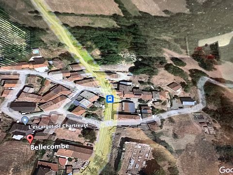 In the town of CHAPAREILLAN, place called Le Rousset, Hamlet of Bellecombe, a barn to renovate. Possibility to build on two floors, with a total floor area of about 60m2. A project has already been defined, but free of any modifications. Fees charged...