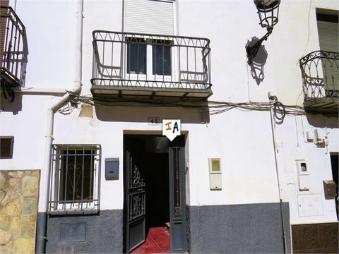 Property priced to sell, located in the beautiful mountain side city of Martos in the province of Jaen in Andalucia, Spain. Situated by La Fuente de la Villa square, that has a stunning medieval fountain, local shops, a couple of bars and the local h...