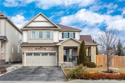 Welcome to 88 Whitwell. Large corner lot located in the heart of Binbrook and walking distance to downtown Binbrook. This charming home is bright, spacious and offers 3 + 1 bedrooms, 3.5 baths, finished basement and a spectacular backyard. The main l...
