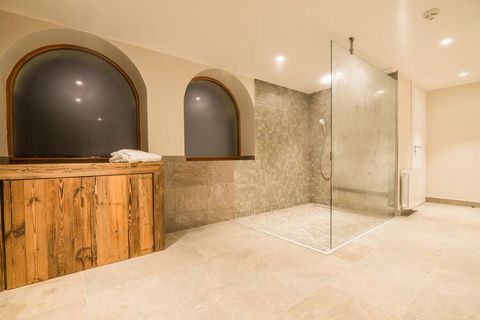 Les Portes de Megève is a small-scale, luxury holiday resort consisting of 18 magnificent chalets and 7 very comfortable apartments in different sizes. It enjoys a beautiful, hillside setting in between the charming town of Megève and the village of ...