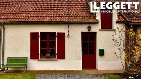 A19924JNH36 - This pretty little cottage, set in a peaceful location, is a perfect hideaway for anyone who is dreaming of owning a piece of rural French countryside. Ready to move into this lovely house has so much potential at a really affordable pr...
