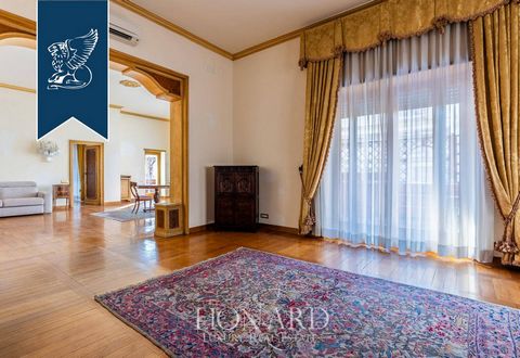 Prestigious 510 sqm apartment, located on the third floor of an elegant elegant palace, on sale in the heart of the Parioli. This luxury property has 5 bedrooms and 5 bathrooms, completed by large terraces and balconies that offer a total of 40 squar...