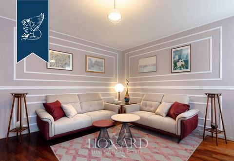 This luxurious apartment in Venice is a real pearl, where the old charm of this amazing city is combined with modern comfort. Located in one of the most prestigious areas of the city, it provides an exciting view of the channels and the Venetian life...