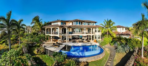 Willkommen in der Villa Esperanza!  Entdecken Sie den Inbegriff von Luxus am Strand in diesem exquisiten dreistöckigen, 6000 Quadratmeter großen Rückzugsort in der Wohnanlage Rancho Playa Negra, einem Paradies für Ruhesuchende und Surfbegeisterte. Di...