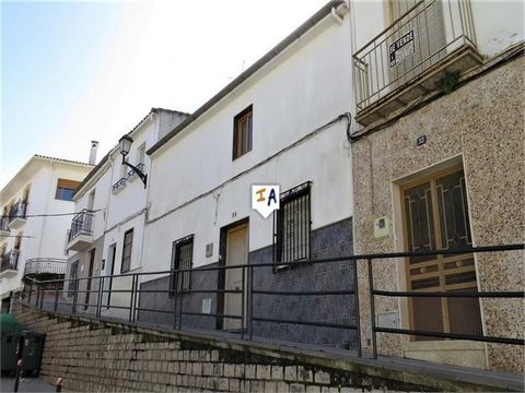This terraced town house in Alcaudete has an open feel with three rooms downstairs, 2 of which are bedrooms off a central hallway as well as a largish kitchen with open fireplace and a walk in pantry or wine cellar. The bathroom is off the kitchen. U...