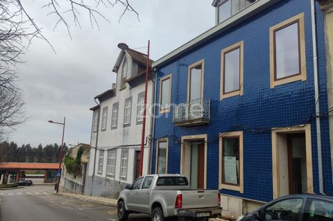 Identificação do imóvel: ZMPT565280 1 flat refurbished in 2024 located in Estarreja, strategically positioned just 100 metres from Estarreja station, providing easy access to the train system. The train journey to Aveiro takes just 7 minutes, while t...