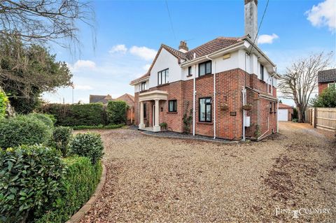 No Onward Chain A fine, highly individual, four bedroomed 1930s house, that has been completely refurbished and modernised, presenting in superb order. In the south Lincolnshire fens, in a village close to the Norfolk and Cambridgeshire borders, it i...