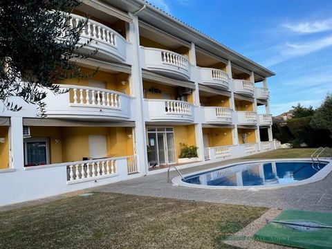 Apartment with swimming pool, garden, storage room and parking. Close to the centre of Calonge, 3 km from the beach. Ref: 7432. Surface area: 95 m². Terraces: 14.5 m². Apartment in very good condition to move into. All exterior. Orientation: southeas...