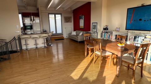 Welcome to the fully furnished and equipped 4-room maisonette apartment with a beautiful roof terrace and panoramic views over Leipzig. panoramic view over Leipzig. The apartment is directly accessible via an elevator on the 3rd and 5th floor. You ca...