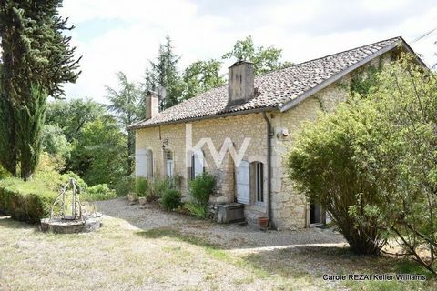 Authentic stone building of the eighteenth century, full of character and full of history with a living area of 290 m² and with living rooms with a ceiling height of 3m50 Are you looking for a home with a soul? I present to you in exclusivity this fa...