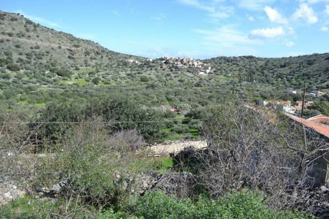 Located in Agios Nikolaos. Building plot nicely positioned in the pretty, picturesque and peaceful countryside of Pines, very close to the elite tourist resort Elounda. It is 238 m2 in size, faces the road and is inside the village boundaries of Kato...