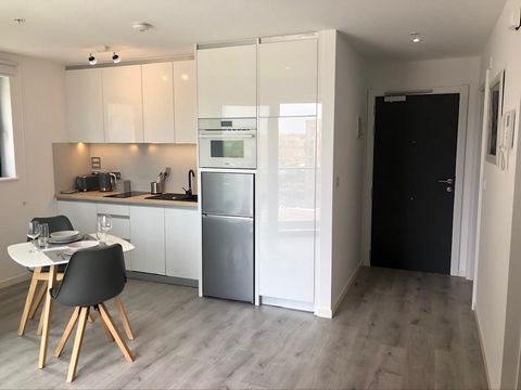 Located in The Hub. Chestertons is pleased to exclusively offer for sale this studio apartment in The Hub, Gibraltar. This apartment, being one of the most popular layouts offers 28,1 sq m of internal space, with lovely sea views and boasts a space-s...