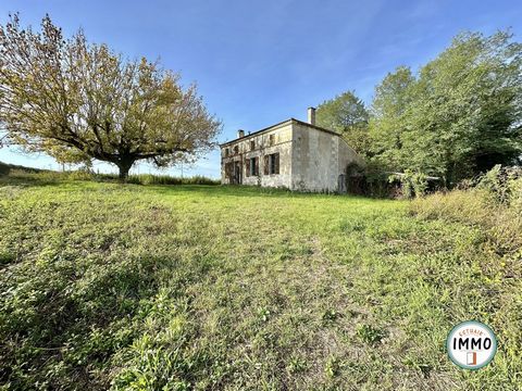 Charming Stone House - Oasis of Serenity A stone house with exposed stones, recent roof and framework. Large plot of about 2000m2, no adjoining neighbors, in a quiet and bucolic environment. Perfect for tranquility and nature. Key features: Exposed S...