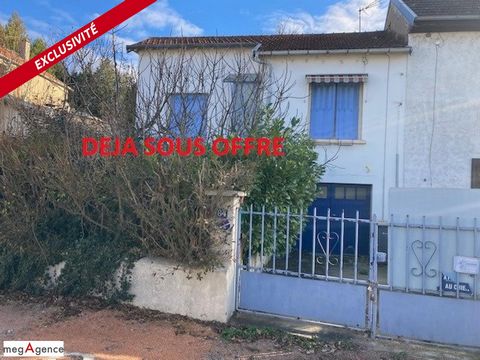 1 bedroom house, garage on 753 m² of enclosed land. 5 minutes from VICHY in the town of ABREST with all amenities. Terraced house on one side built on a semi-buried basement including a 20 m² garage, 15.30 m² workshop and 12.70 m² cellar. The house i...