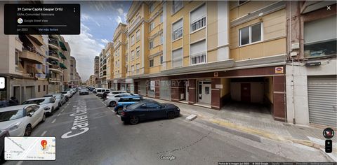 Great opportunity for investors and entrepreneurs! We have available a ground floor commercial premises in a strategic location in Elche. We present a bank asset located in CL Capitán Gaspar Ortiz 42, which offers an incredible potential to give life...